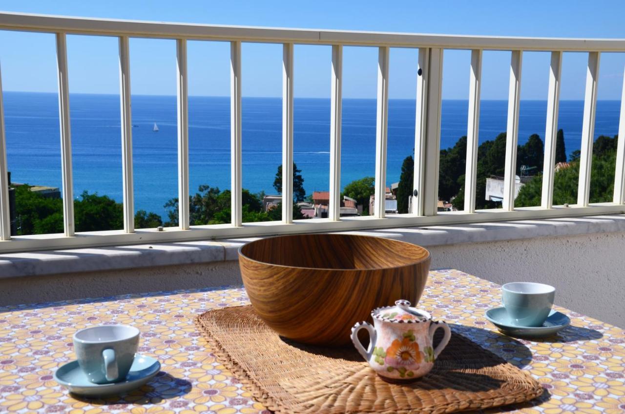 Penthouse Mare E Monti Leilighet Tropea Eksteriør bilde